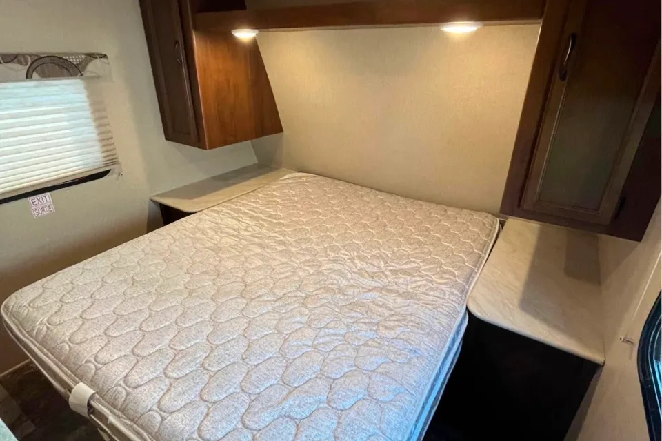 Jayco Feather Lite Travel Trailer