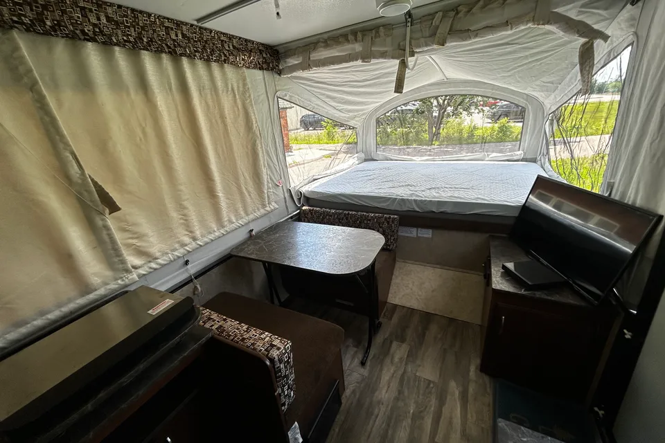 Great modern light weight travel trailer