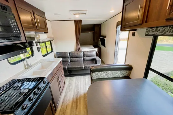 Spacious Clean New 29' Jayco Baja Edition Travel Trailer