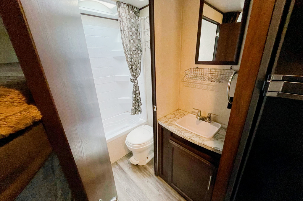 Spacious Clean New 29' Jayco Baja Edition Travel Trailer