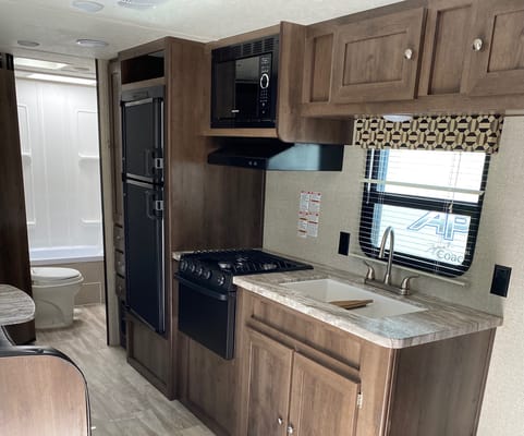 Shasta Oasis 2019 Travel Trailer