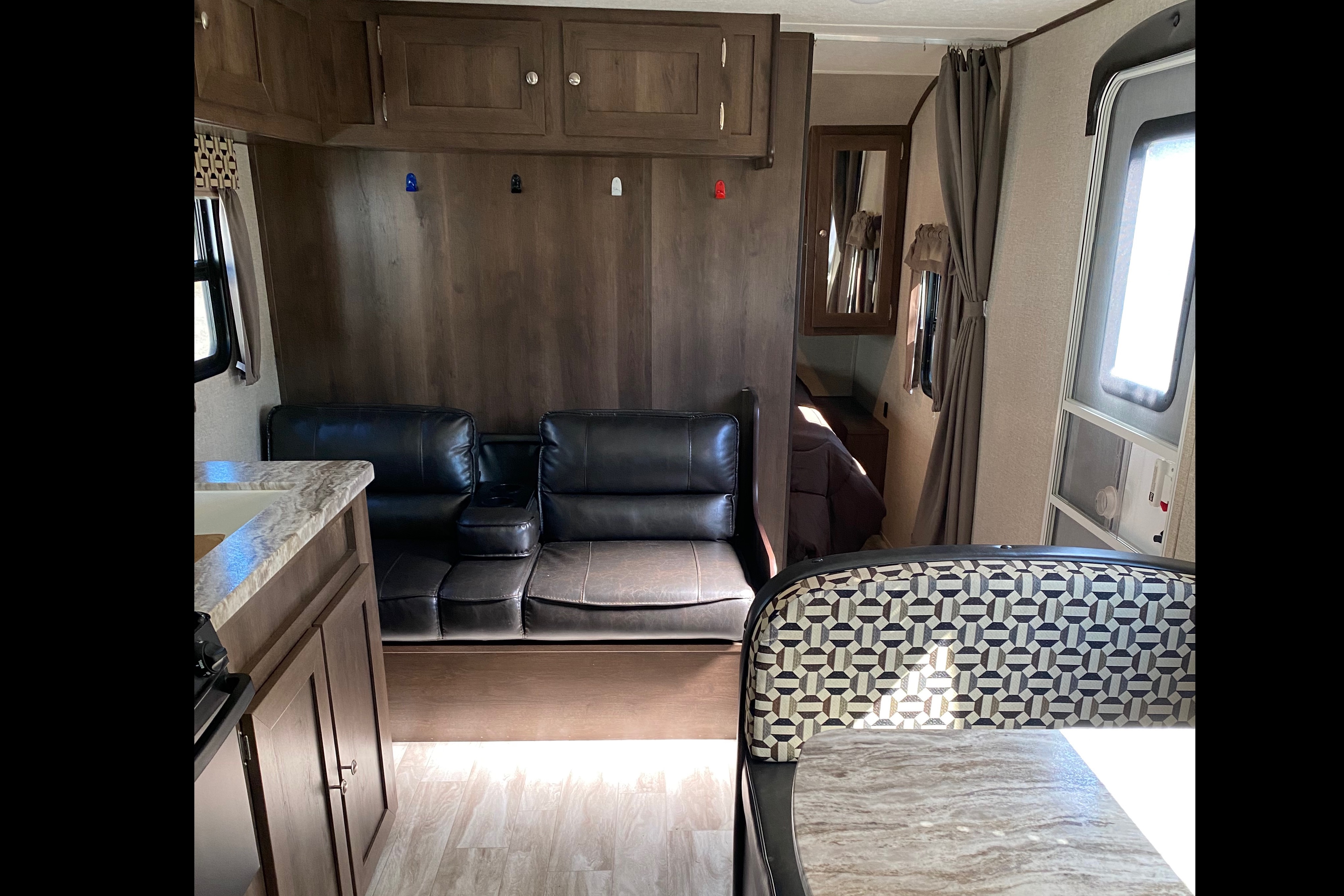  Shasta Oasis 2019 Travel Trailer