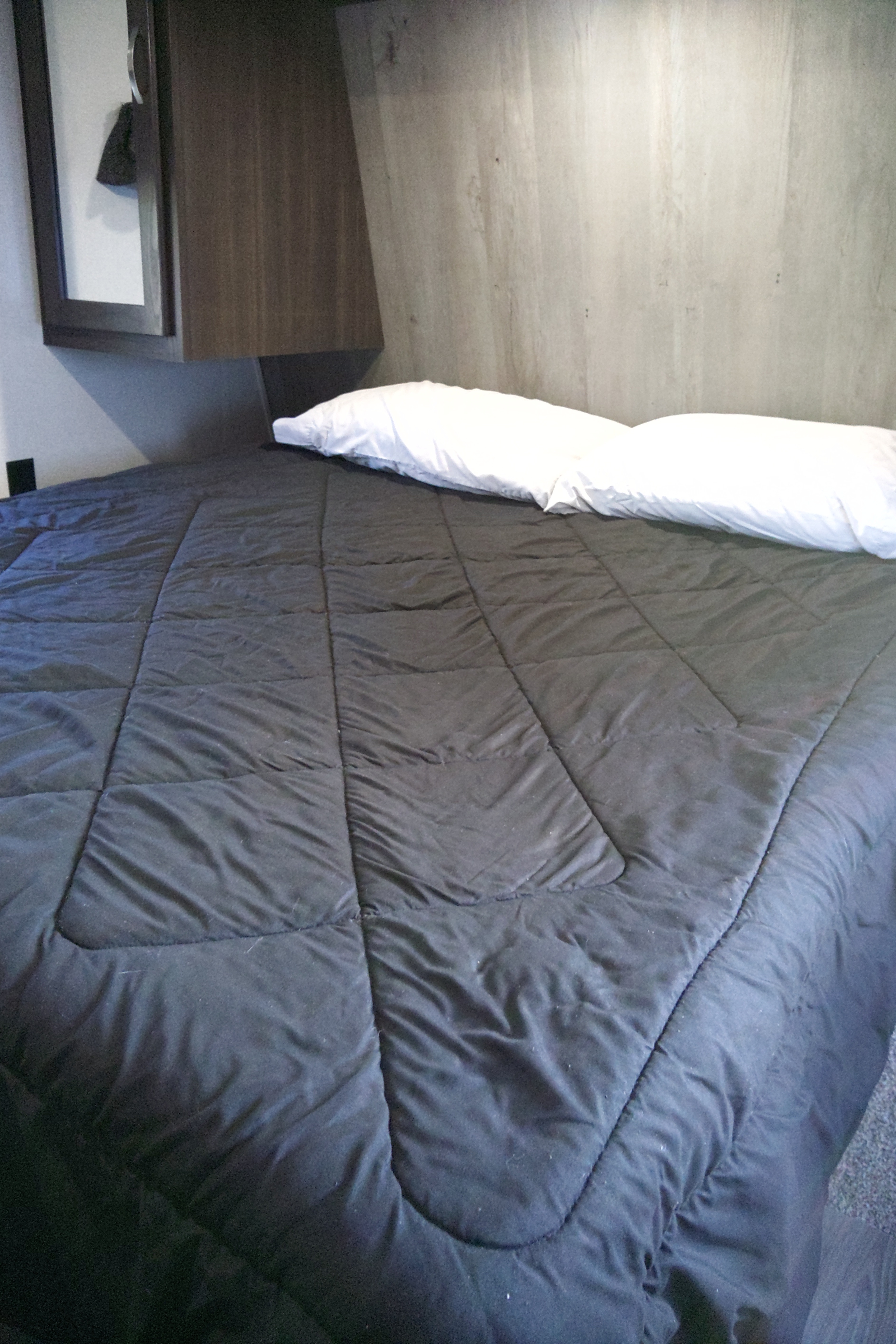 20 Springdale with Private Queen and Bunks