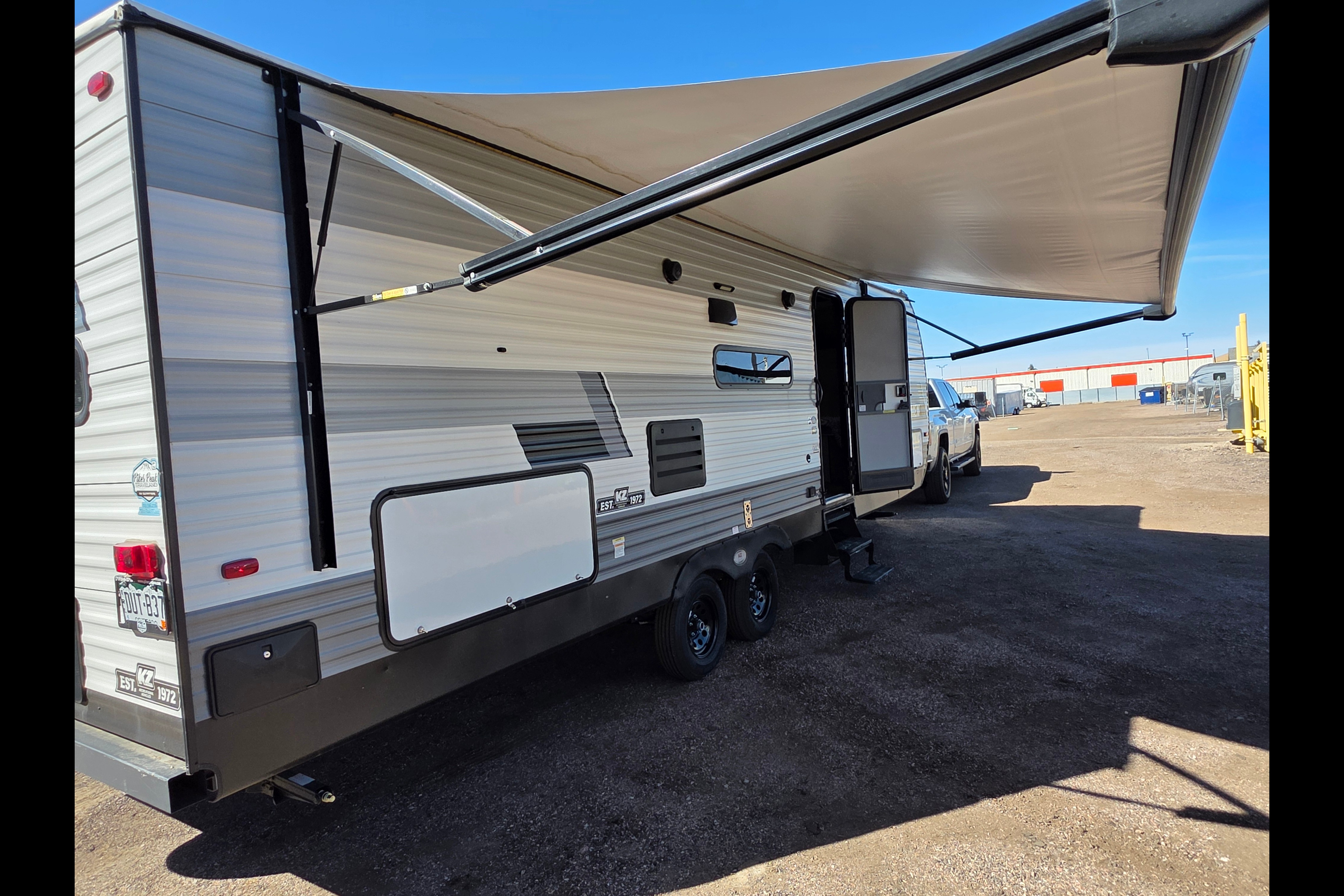 2022 KZ 27 Foot Camper