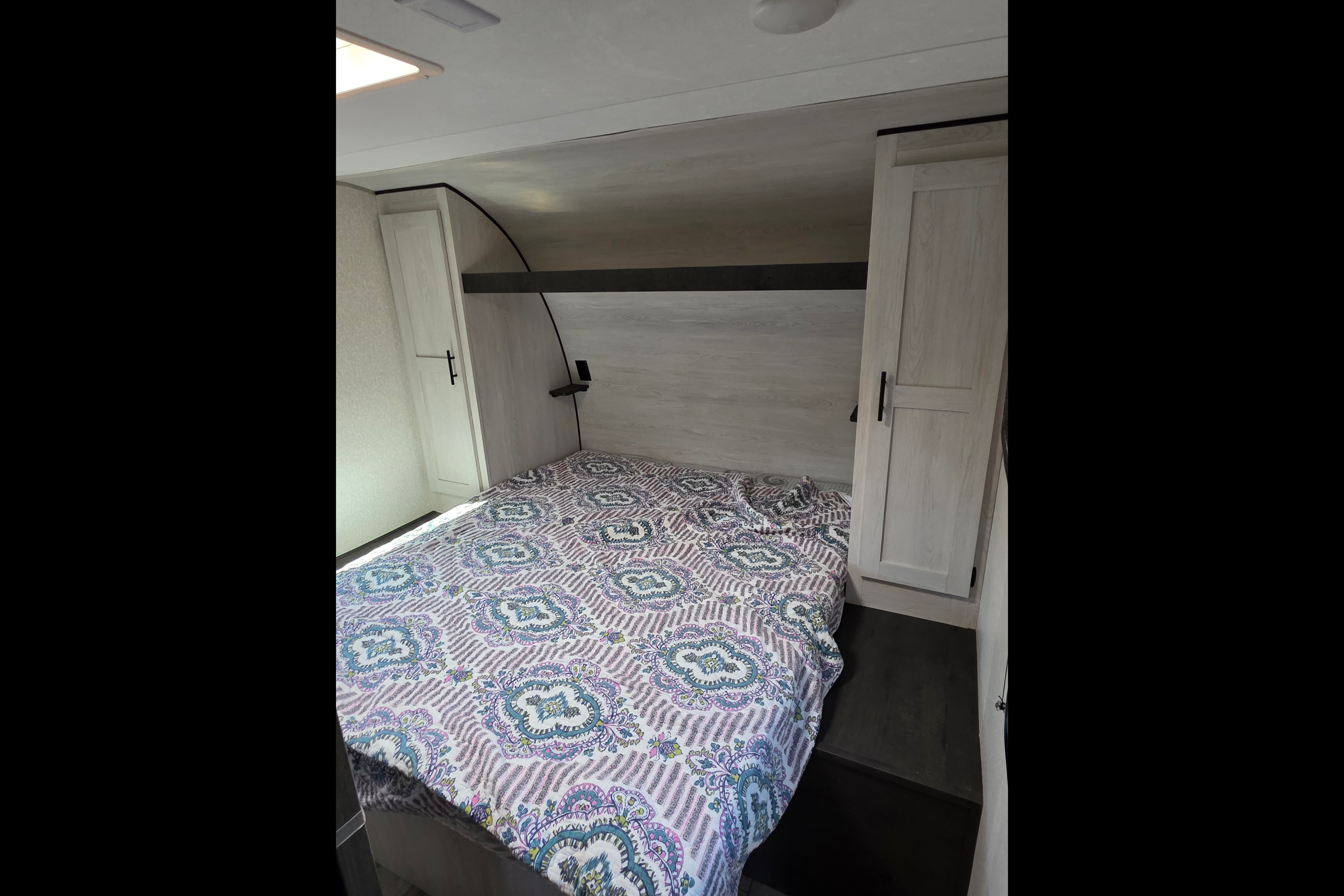 2022 KZ 27 Foot Camper