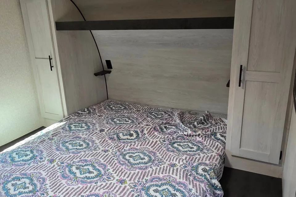 2022 KZ 27 Foot Camper