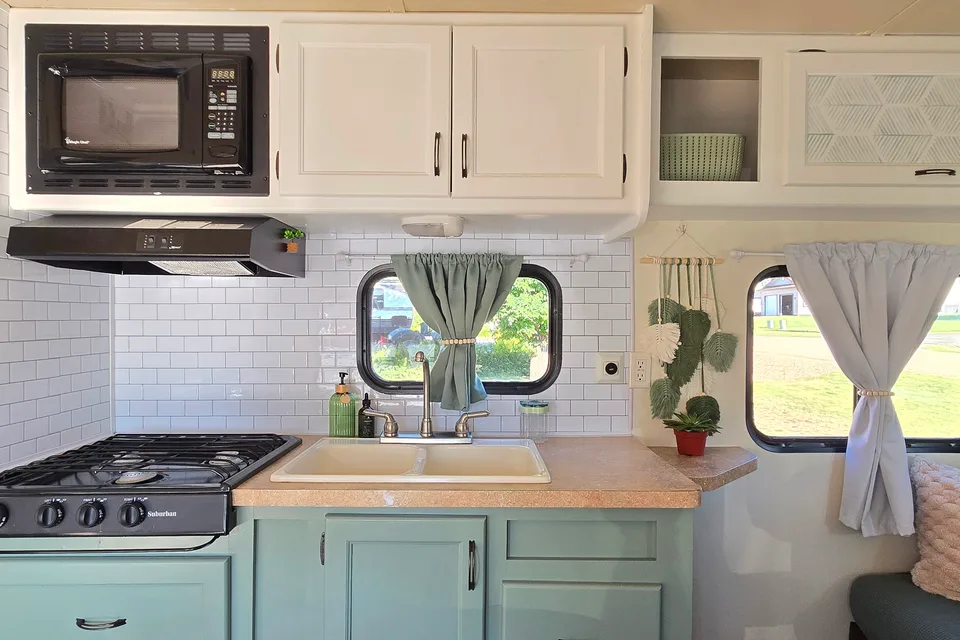 Lesley's Forest River Grey Wolf Travel Trailer