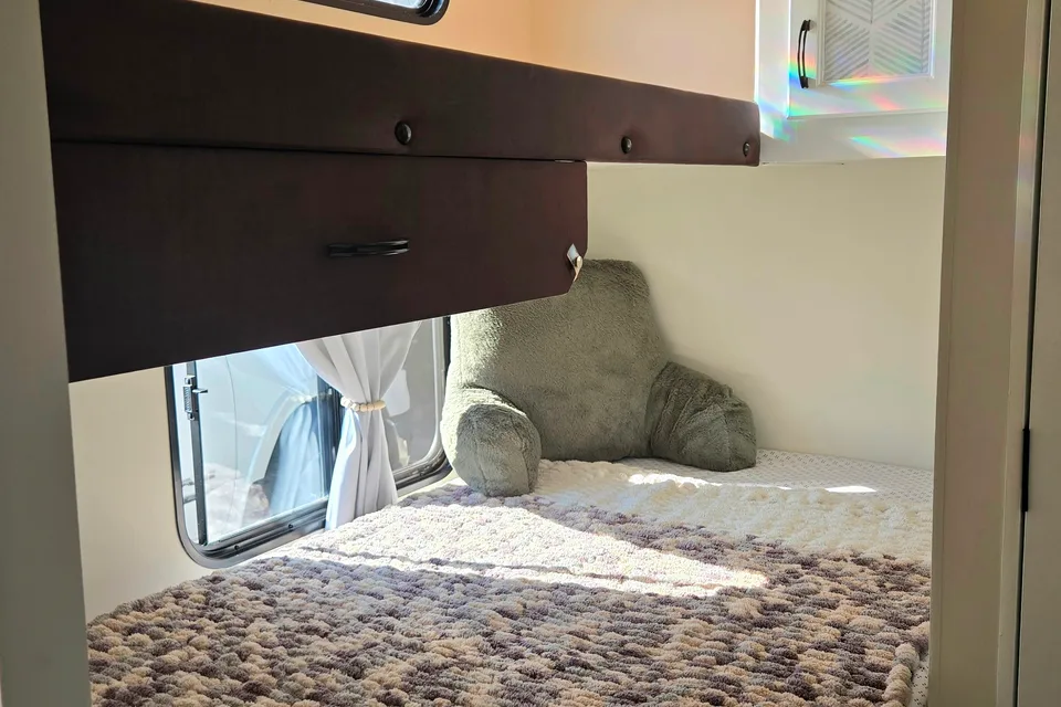 Lesley's Forest River Grey Wolf Travel Trailer