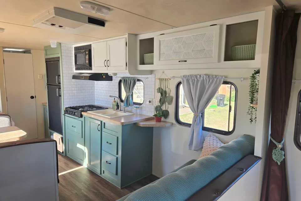 Lesley's Forest River Grey Wolf Travel Trailer