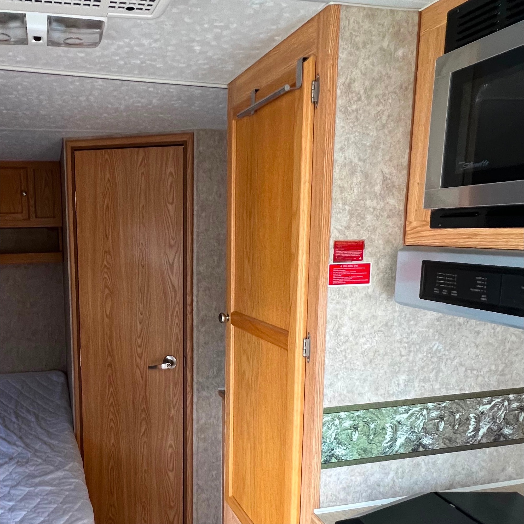 Travelaire Rustler RT185 Travel Trailer