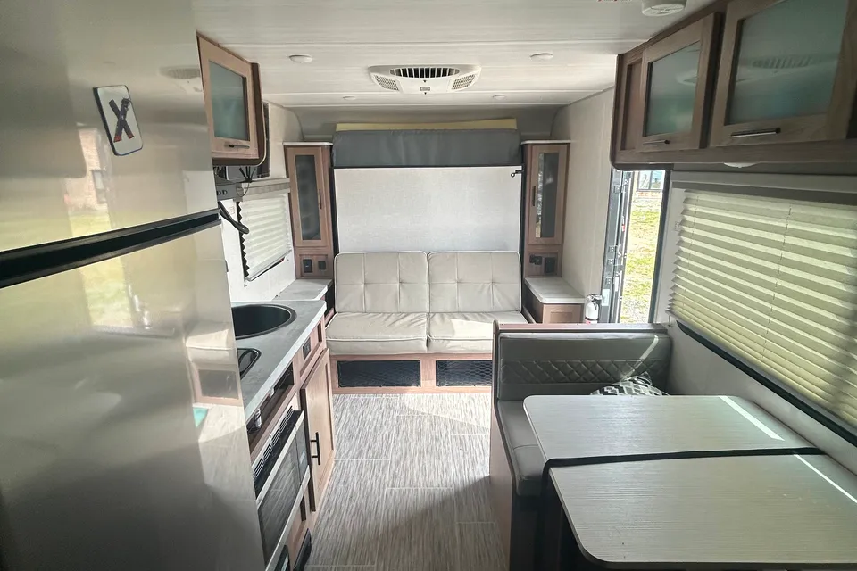 Alex's Forest River NO-BO 19.3 Travel Trailer