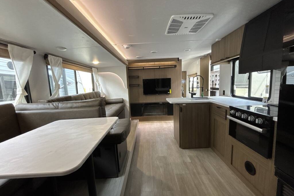 Megan & Owen’s Forest River WILDWOOD X-LITE 263BHXL Travel Trailer