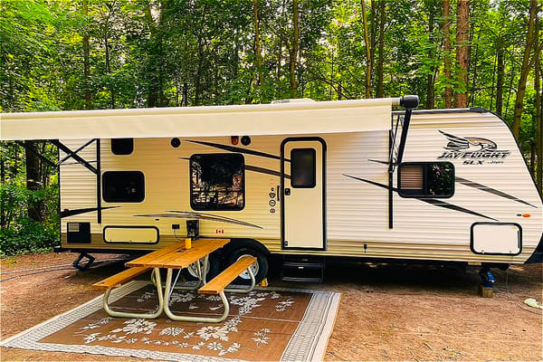 Family-Friendly RV Rental – Your Next Adventure Starts Here!