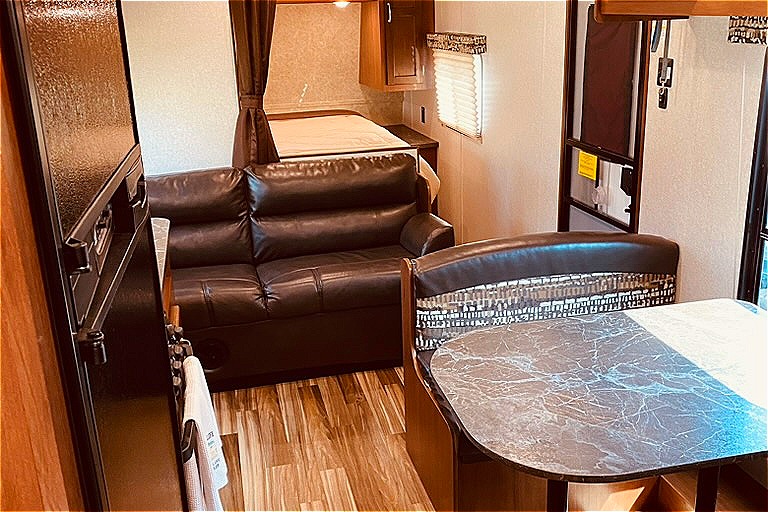 Family-Friendly RV Rental – Your Next Adventure Starts Here!
