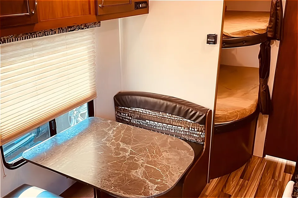 Family-Friendly RV Rental – Your Next Adventure Starts Here!