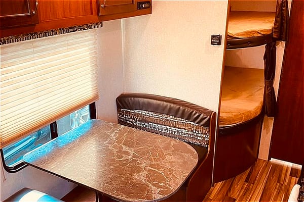 Family-Friendly RV Rental – Your Next Adventure Starts Here!