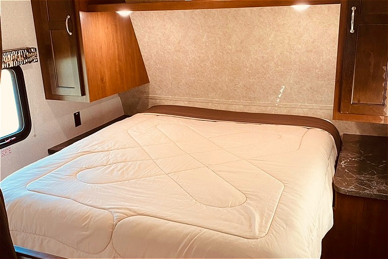 Family-Friendly RV Rental – Your Next Adventure Starts Here!