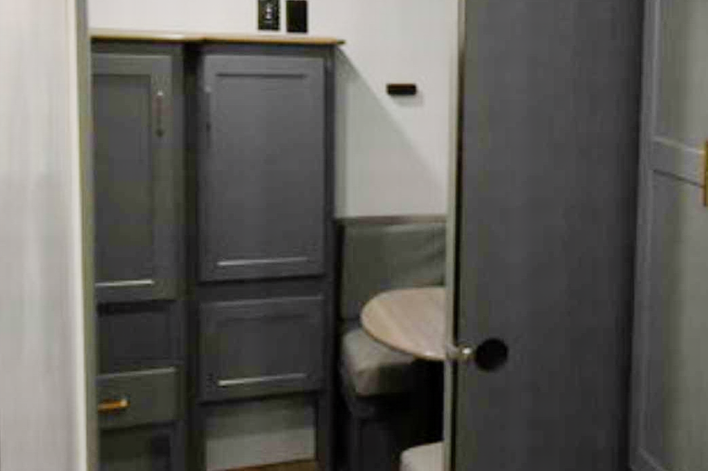 Tammy's Mobile Air B&B with BUNKHOUSE 