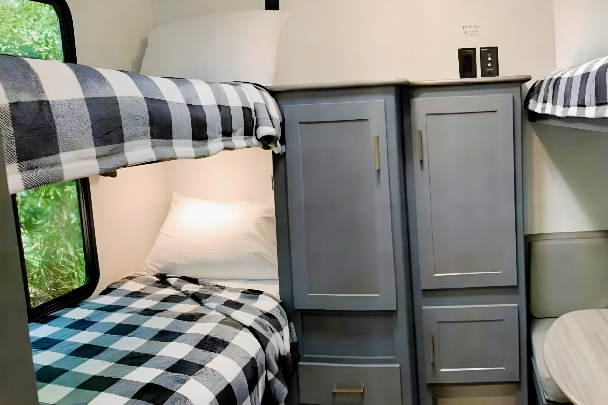 Tammy's Mobile Air B&B with BUNKHOUSE 