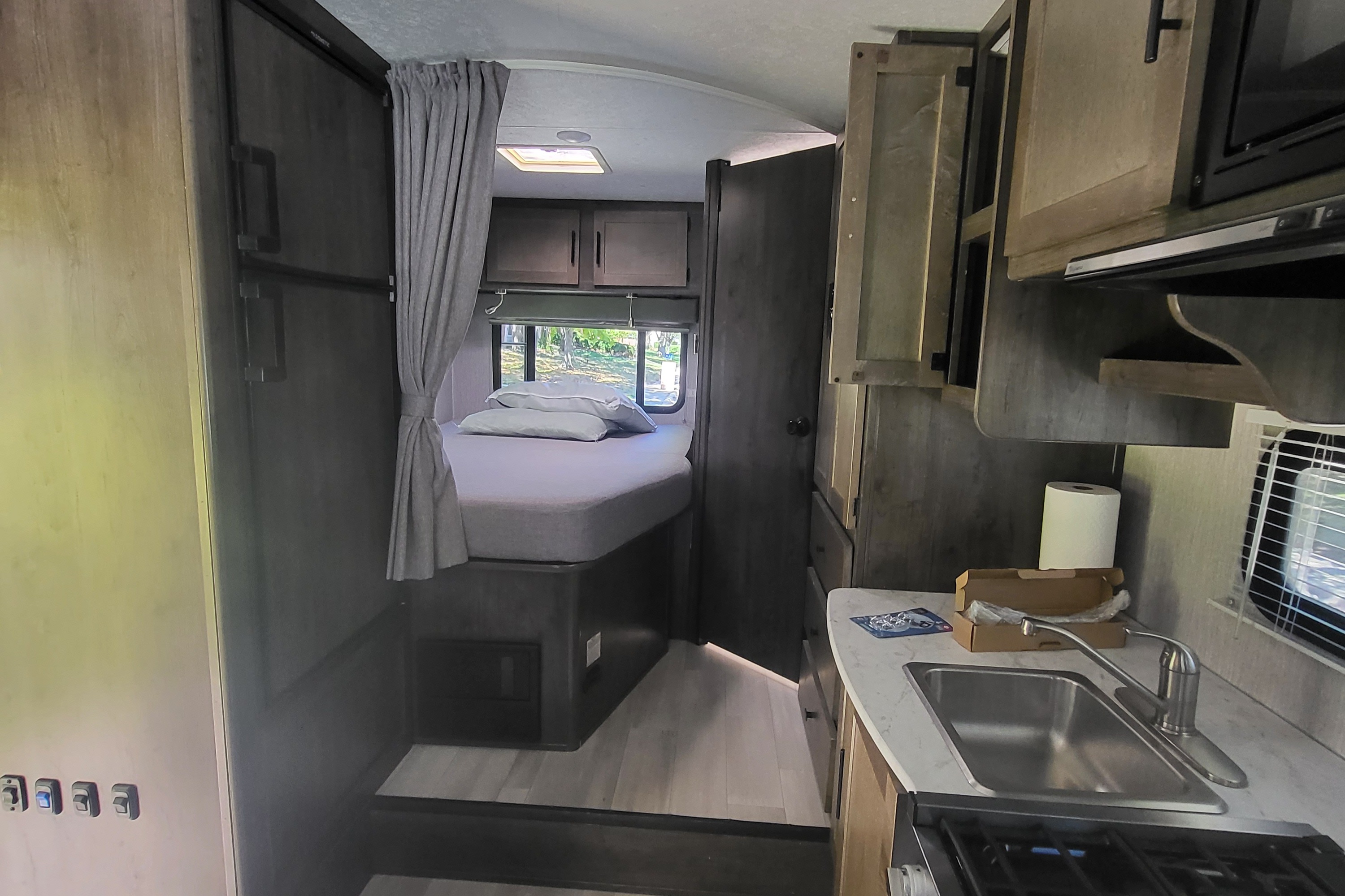 Luigi's Coachmen 230cb Class C
