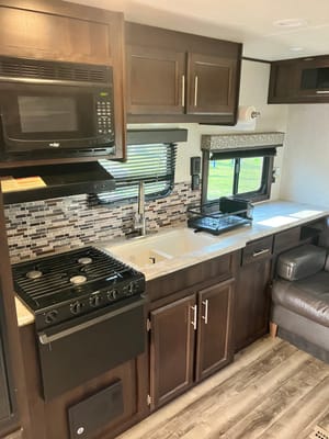 Jones Jayco 245rls Travel Trailer