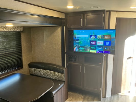Jones Jayco 245rls Travel Trailer