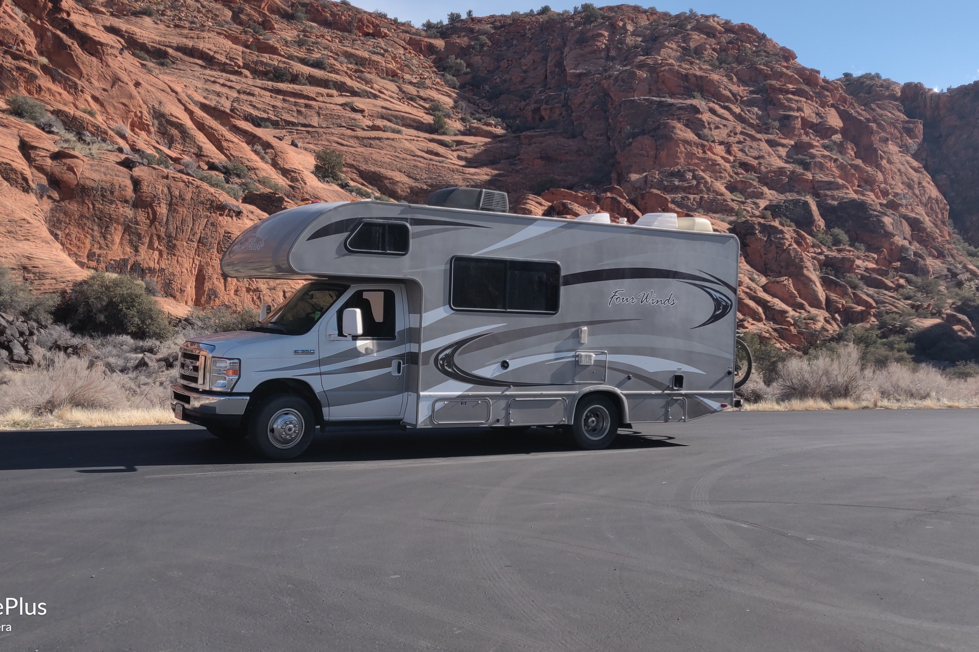 The Thungos Way, Thor Four Winds 22E