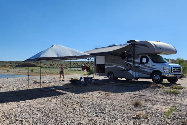 The Thungos Way, Thor Four Winds 22E