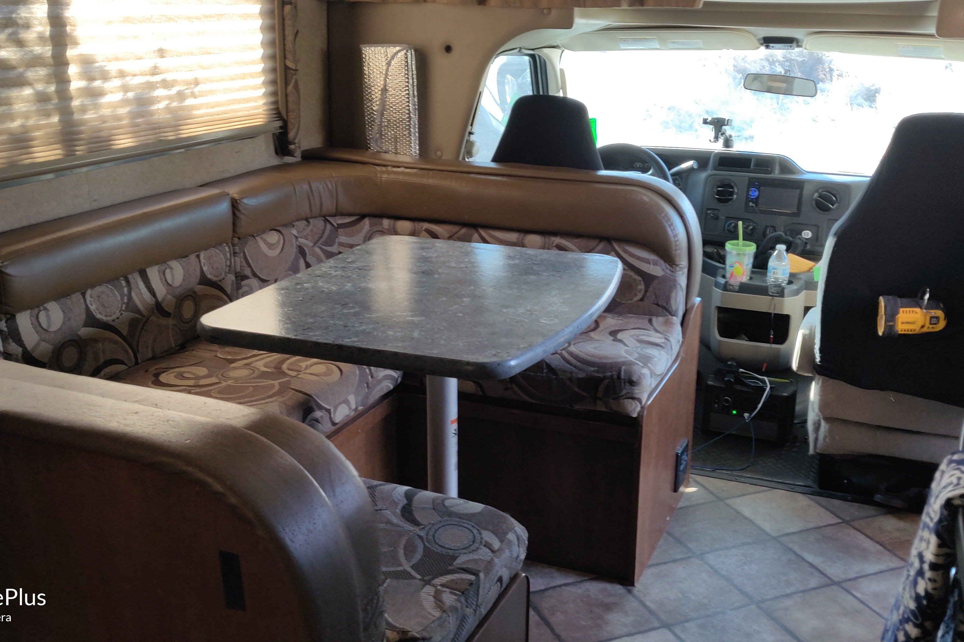 The Thungos Way, Thor Four Winds 22E