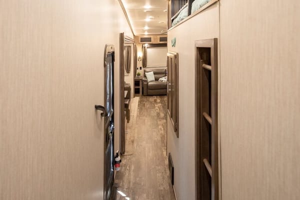 *Luxury* 3-Bedroom Home on Wheels - Delivered & Set-Up
