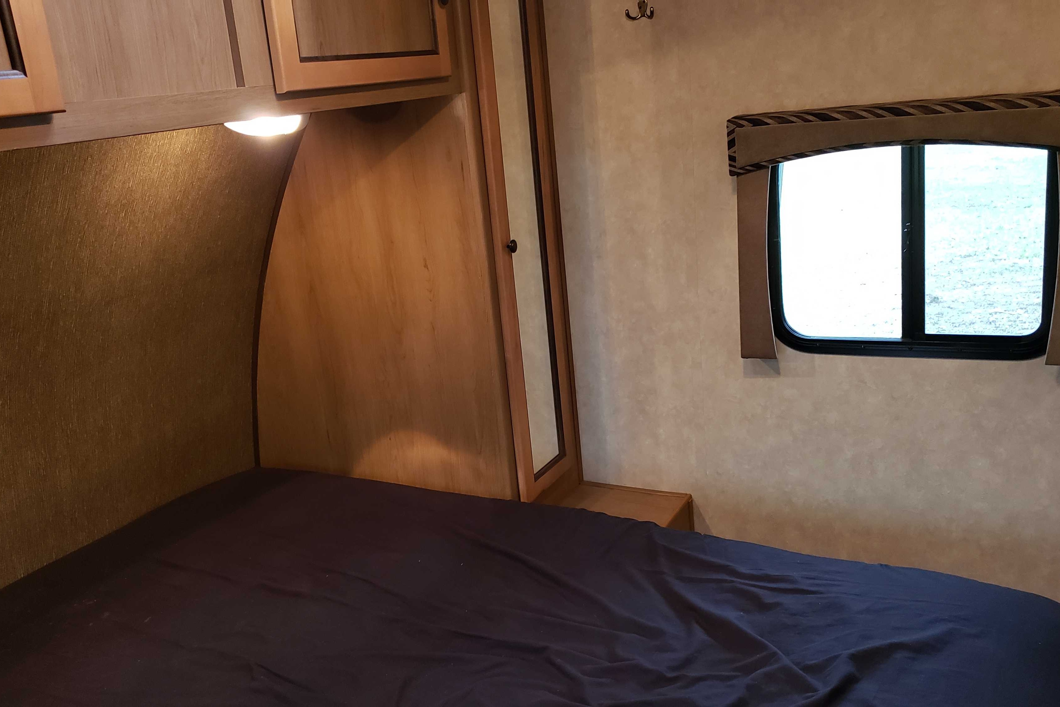 Brian's 2015 Shadow Cruiser S282BHS