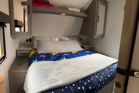 Delvin's Coleman Lantern Travel Trailer
