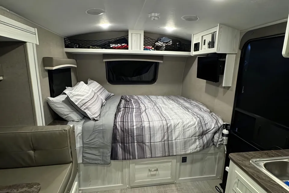 Brandon 's BoonDocking Bunkhouse 
