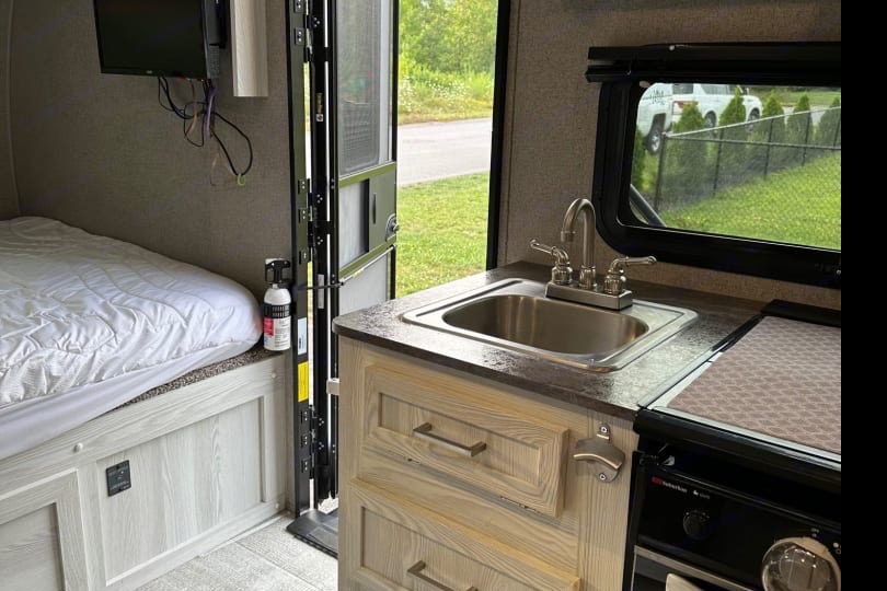 Brandon 's BoonDocking Bunkhouse 