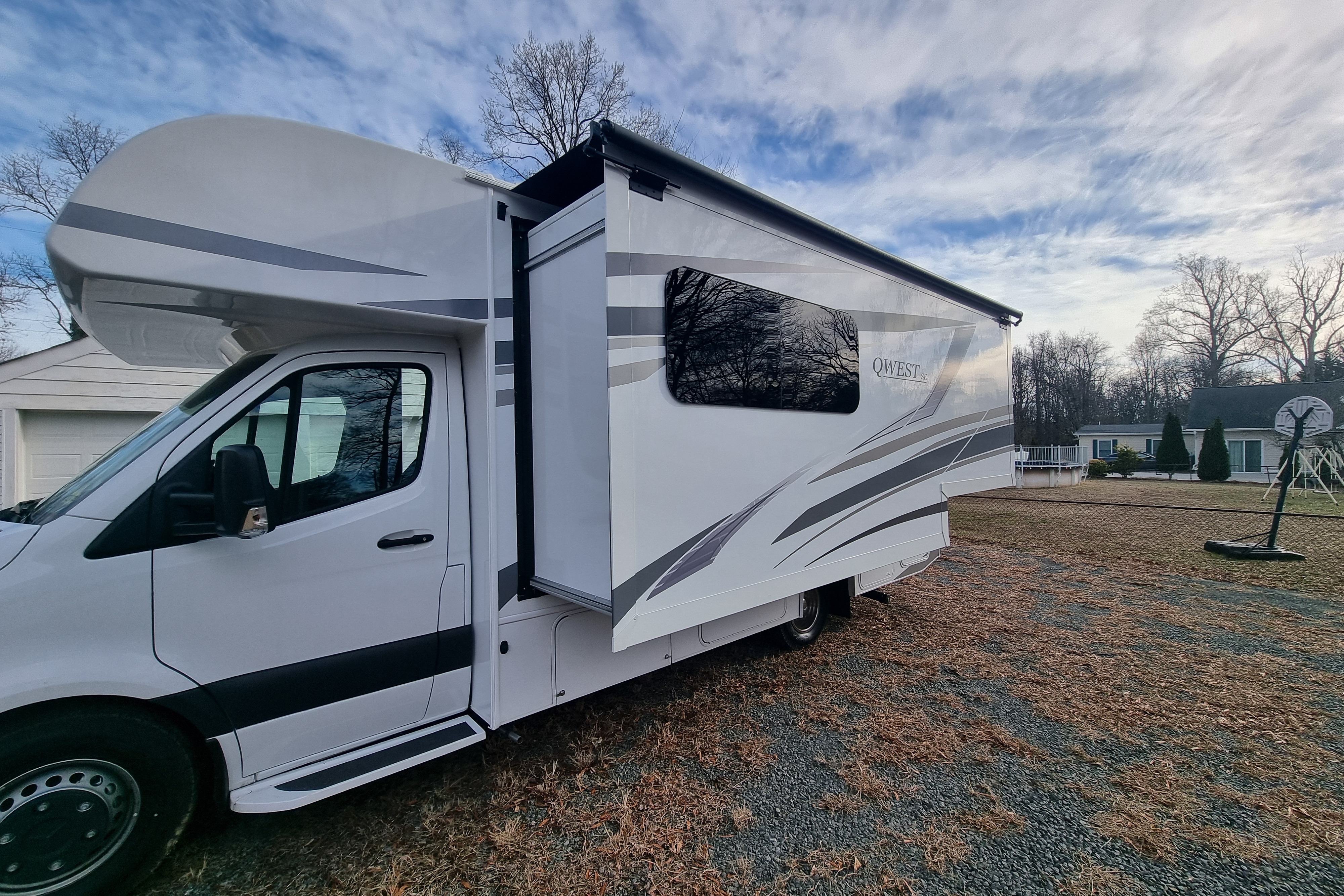 2025 Jayco Qwest SE Mercedes-Benz Class C