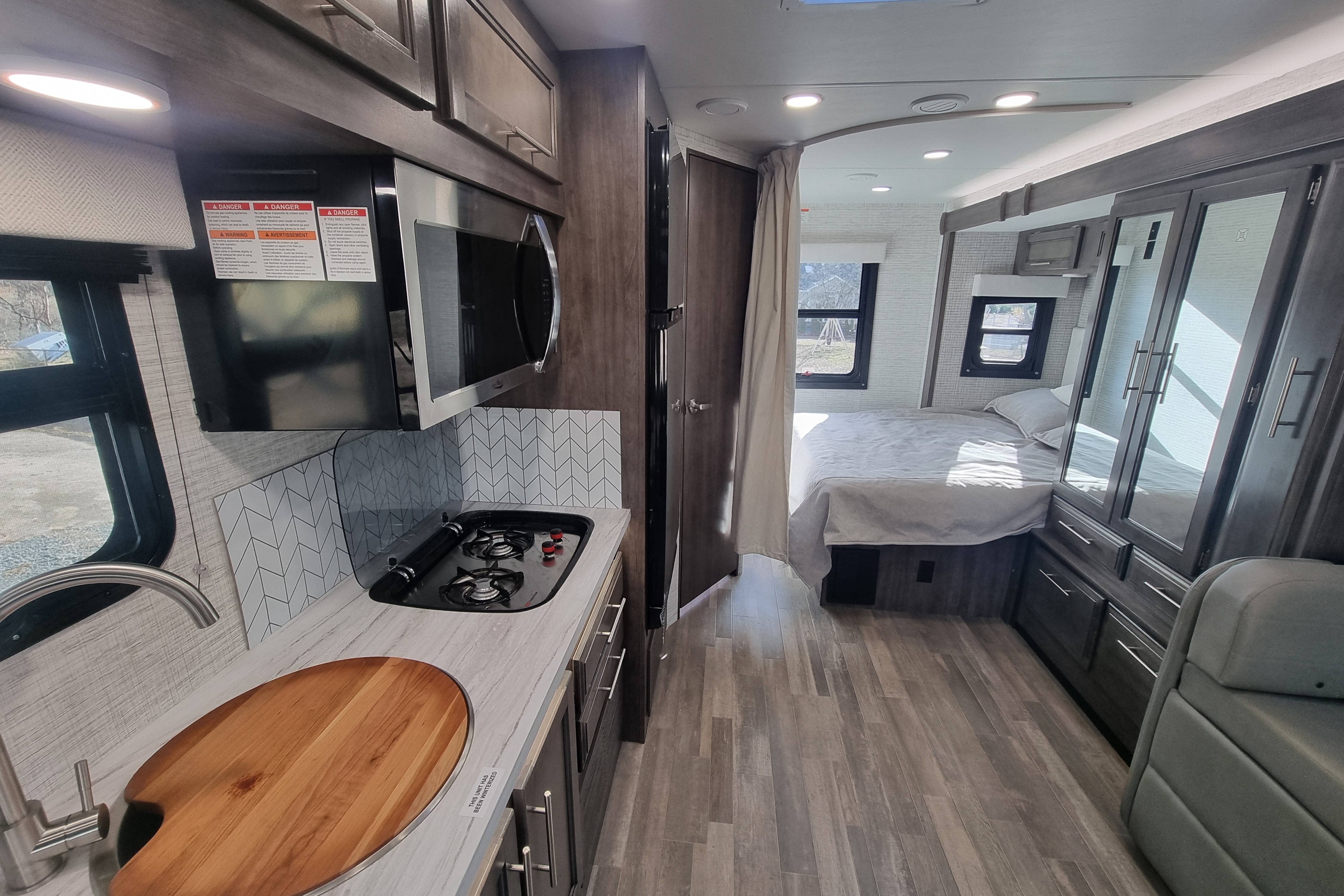 2025 Jayco Qwest SE Mercedes-Benz Class C