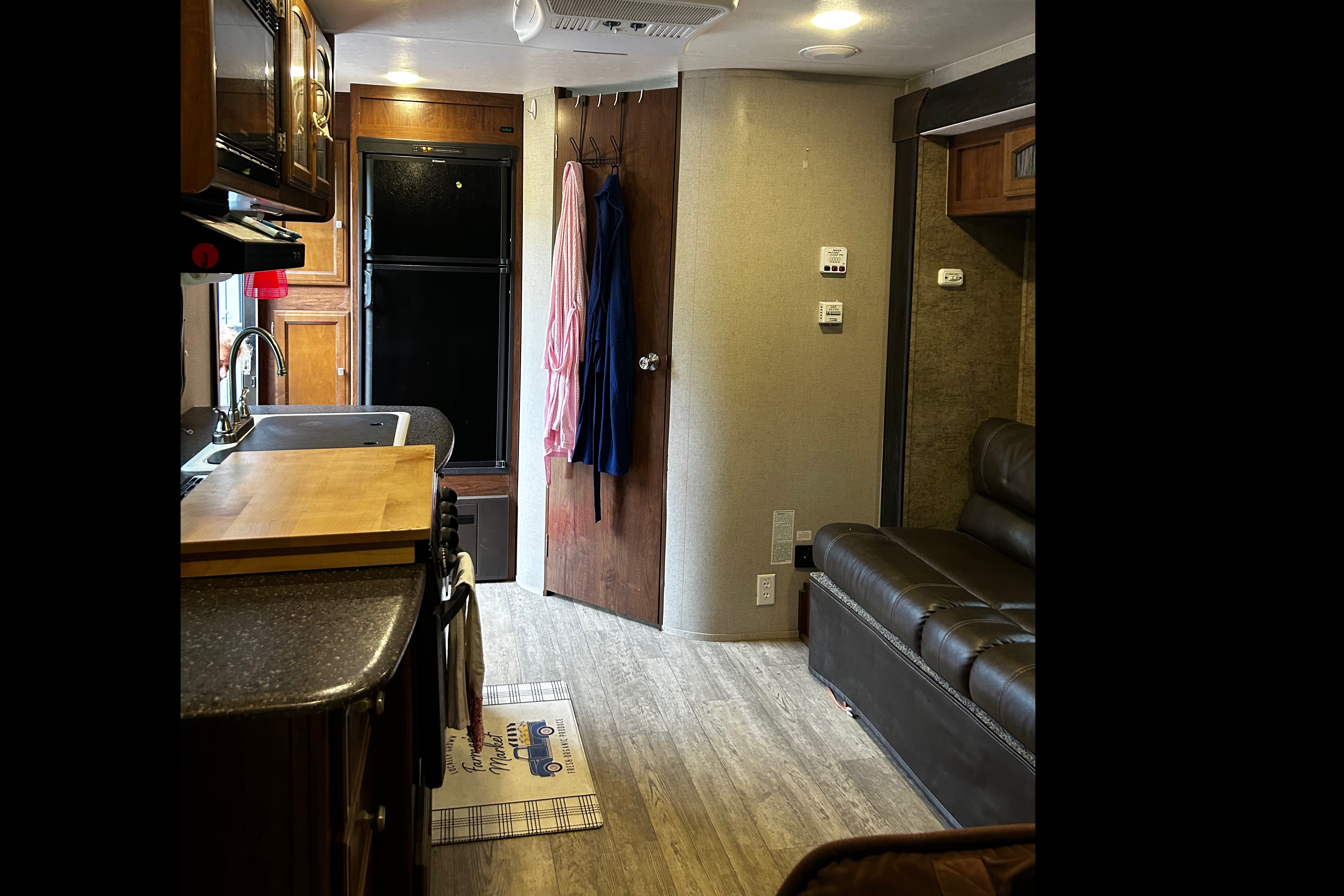 Coachmen Freedom express Travel Trailer