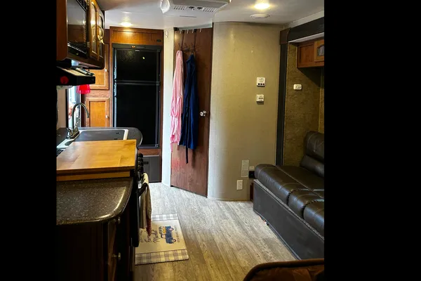 Coachmen Freedom express Travel Trailer
