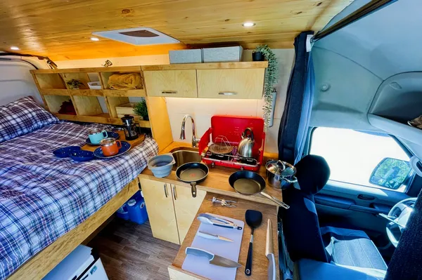 20' High Roof Campervan