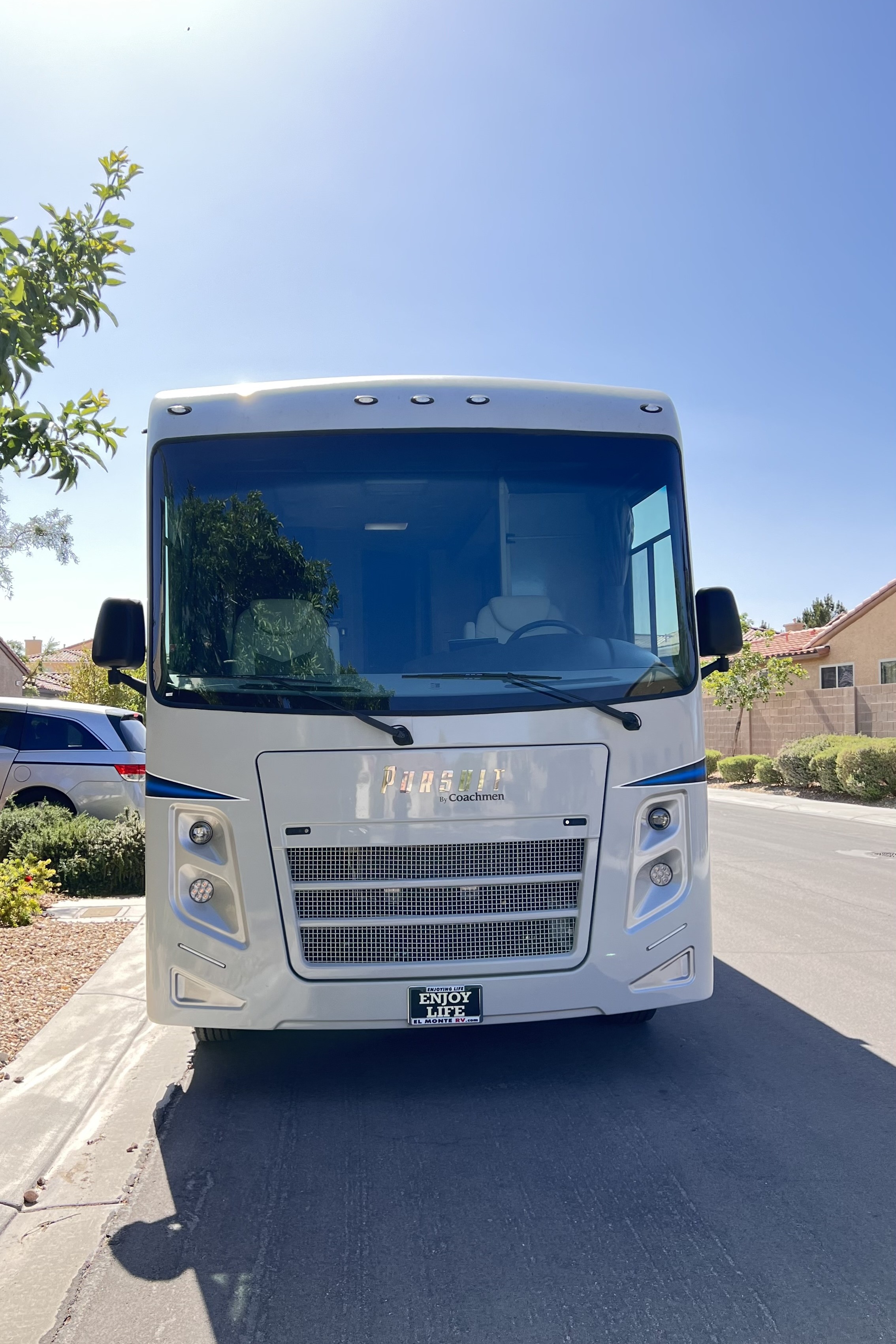 AZO's Coachmen pursuit Class A