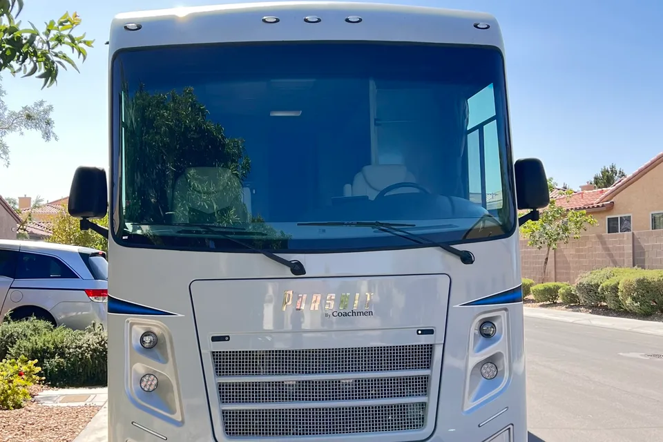 AZO's Coachmen pursuit Class A