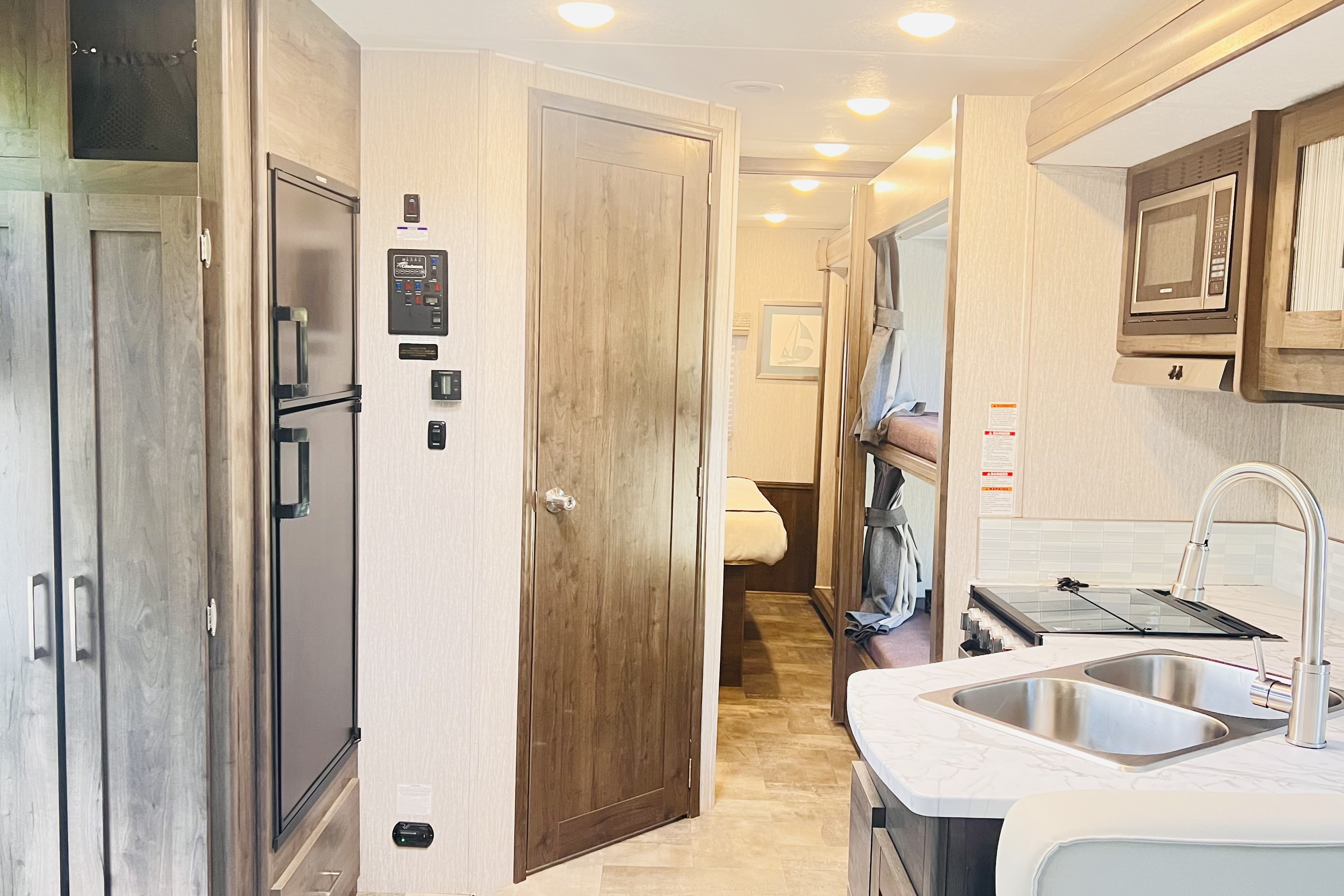 AZO's Coachmen pursuit Class A