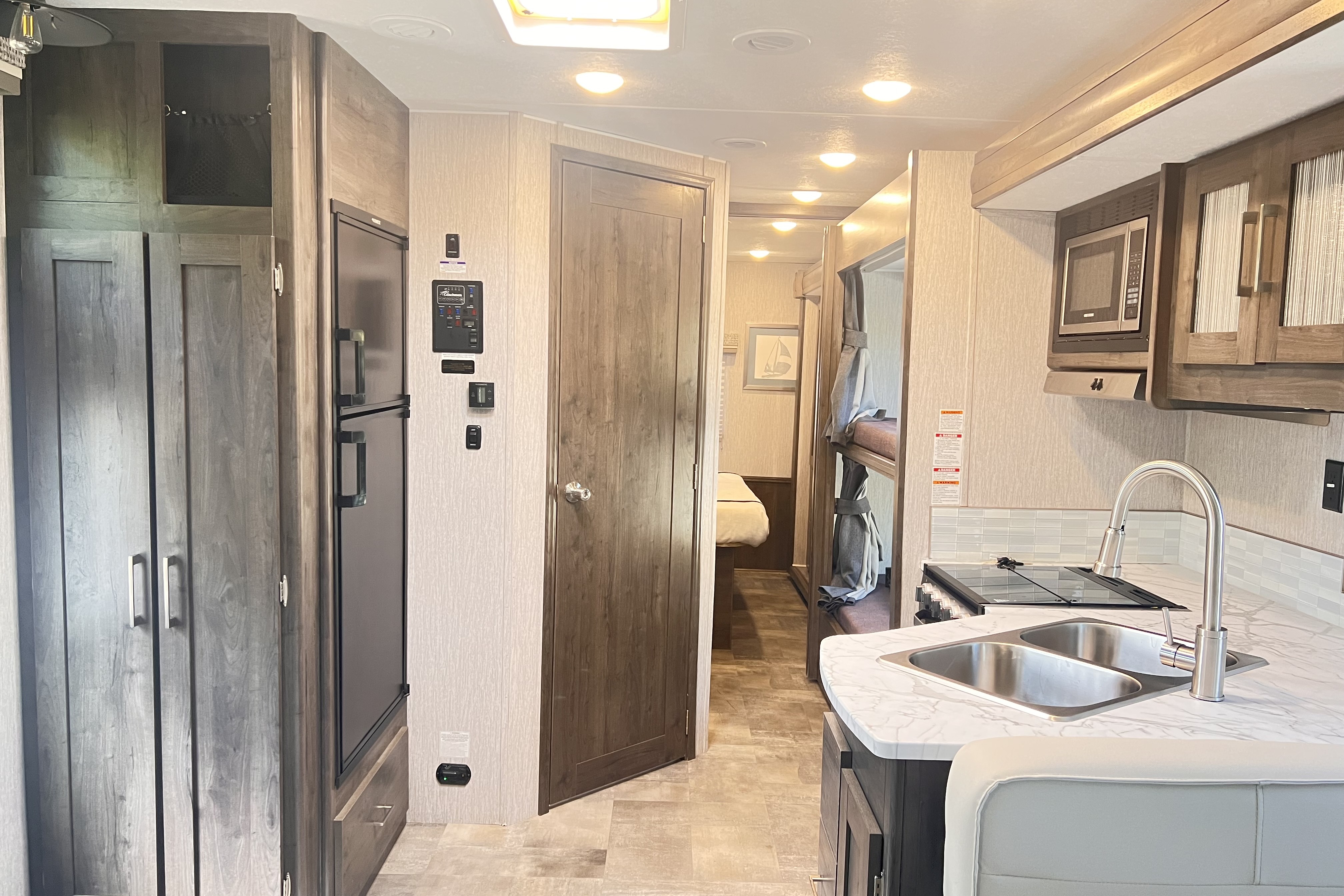 AZO's Coachmen pursuit Class A
