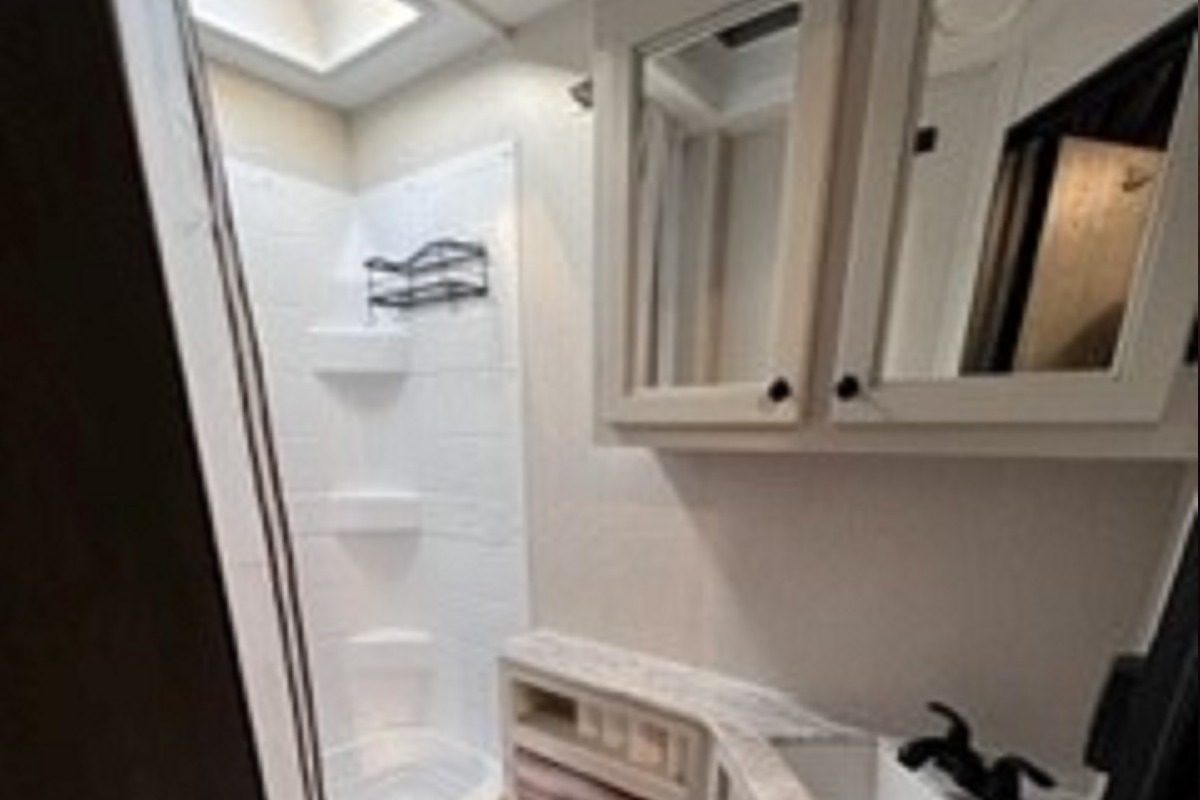 Relaxation Station - 2022 Starcraft Superlite Travel Trailer - We deliver, set up & take down.