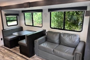 Relaxation Station - 2022 Starcraft Superlite Travel Trailer - We deliver, set up & take down.