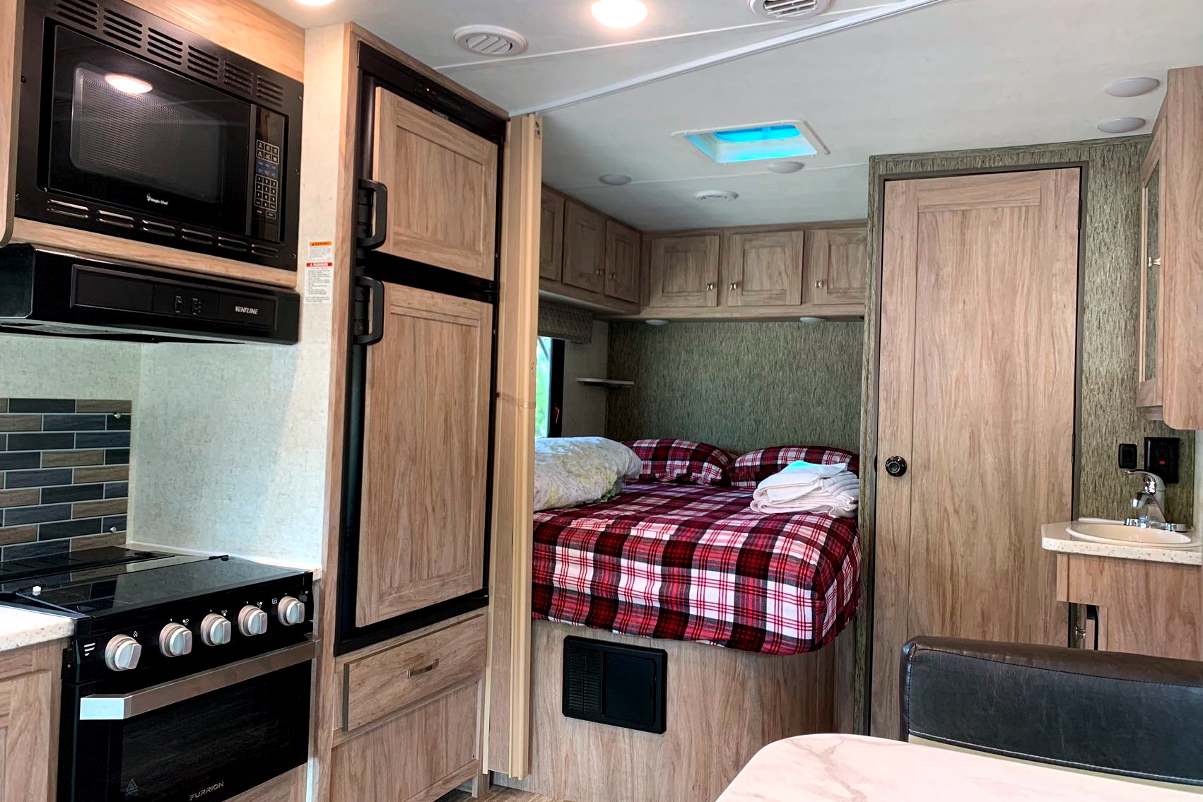 2019 Forester River Sunseeker 24’