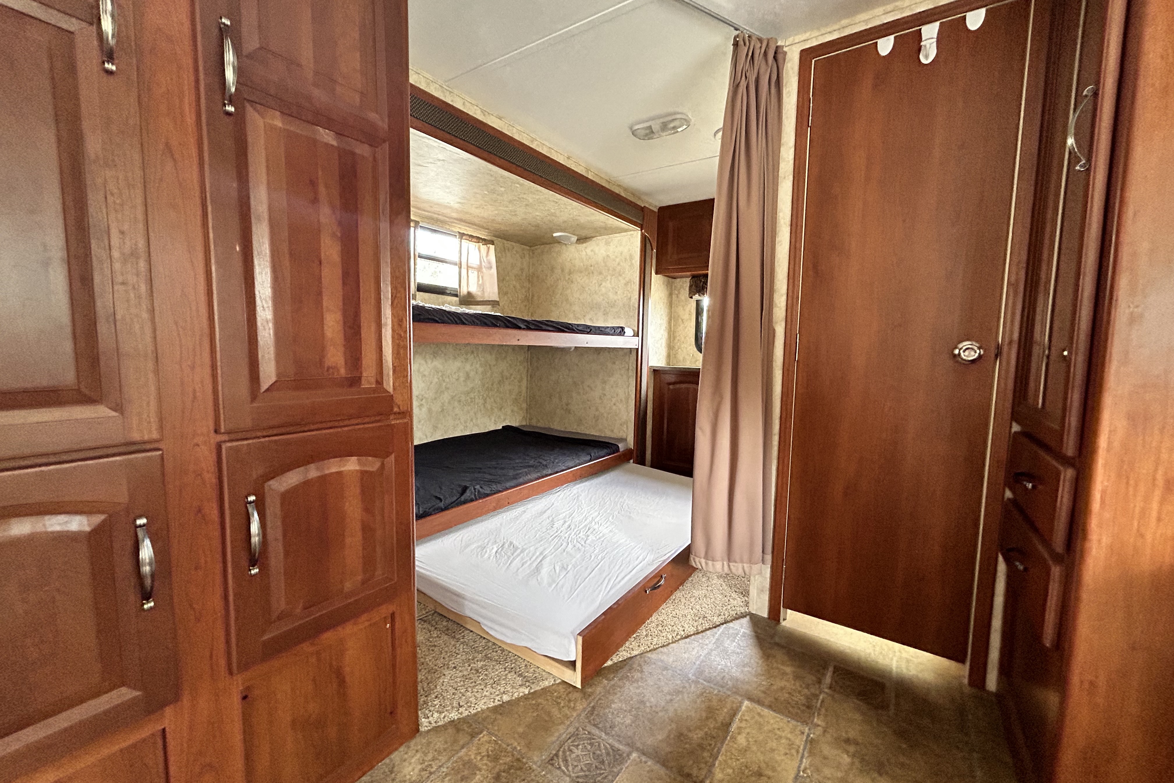Family Adventure Bunkhouse in the Kootenays