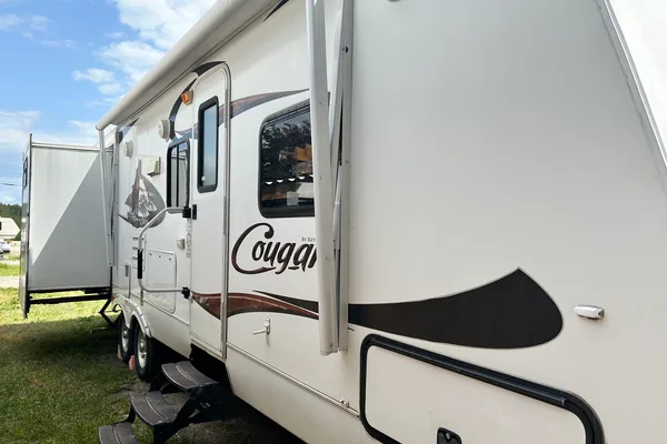 Family Adventure Bunkhouse in the Kootenays
