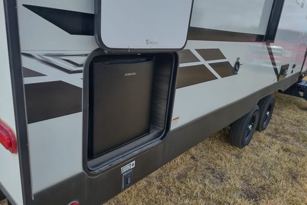 Dutchmen Kodiak SE 28SBH Travel Trailer