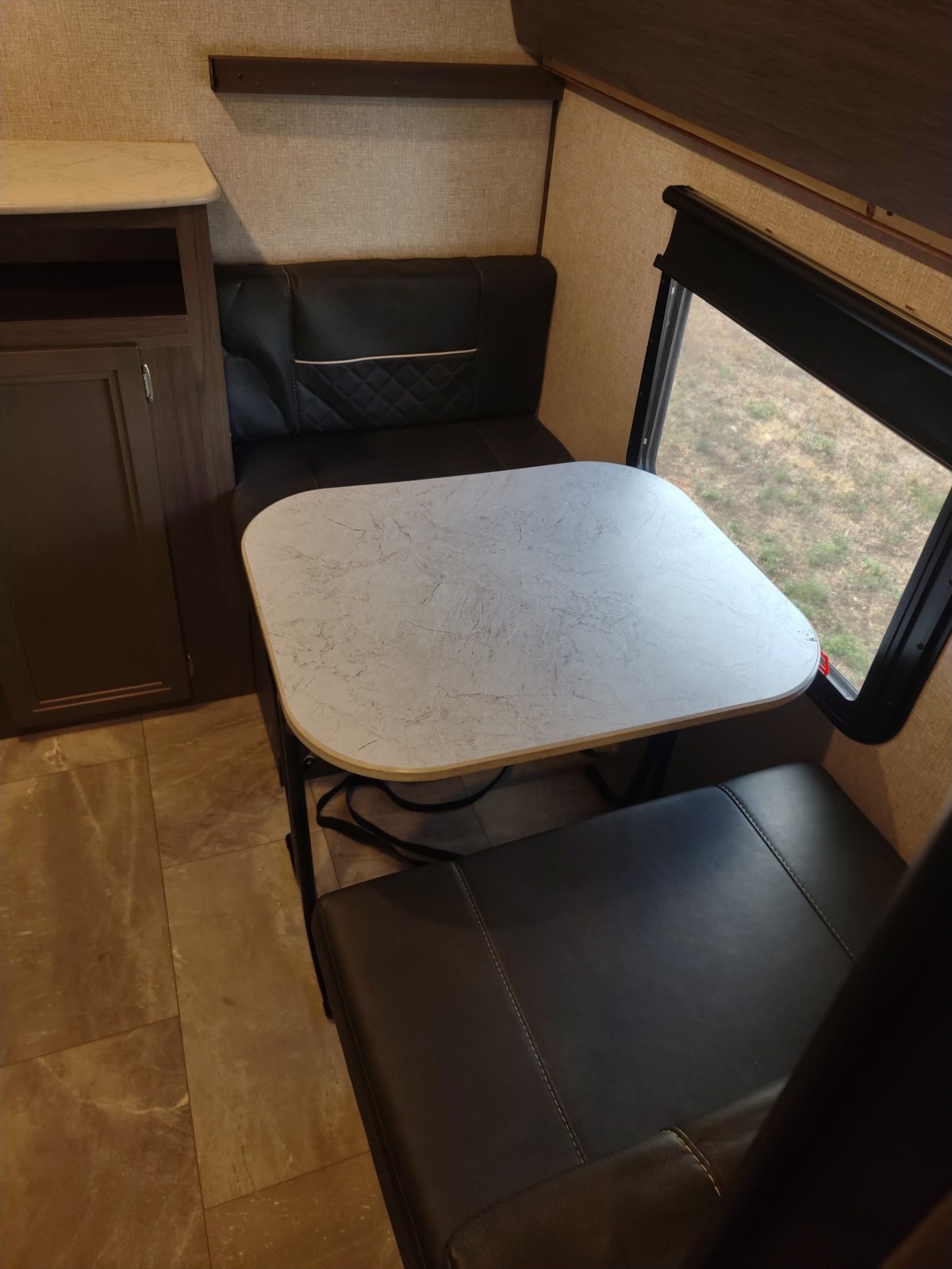 Dutchmen Kodiak SE 28SBH Travel Trailer